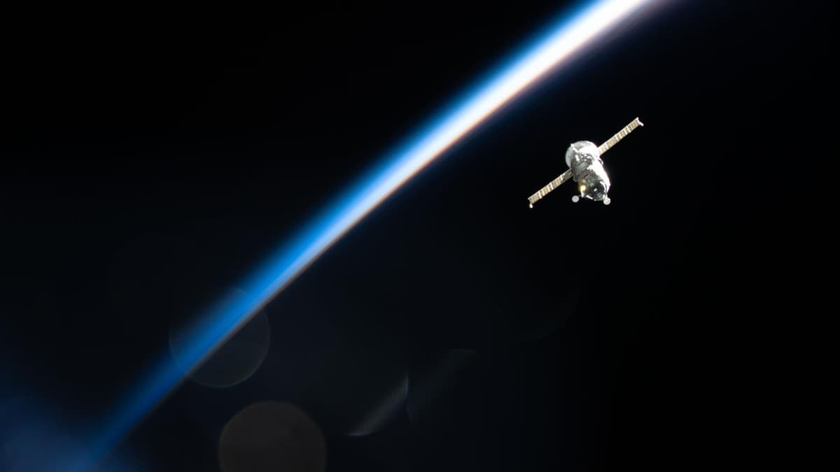 宇宙探索 · NASA将报道进步号96飞船发射与对接