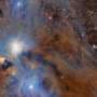 暗能量相机拍摄的南冕座分子云与球状星团 NGC 6723 的合成图像，呈现梵高星夜风格