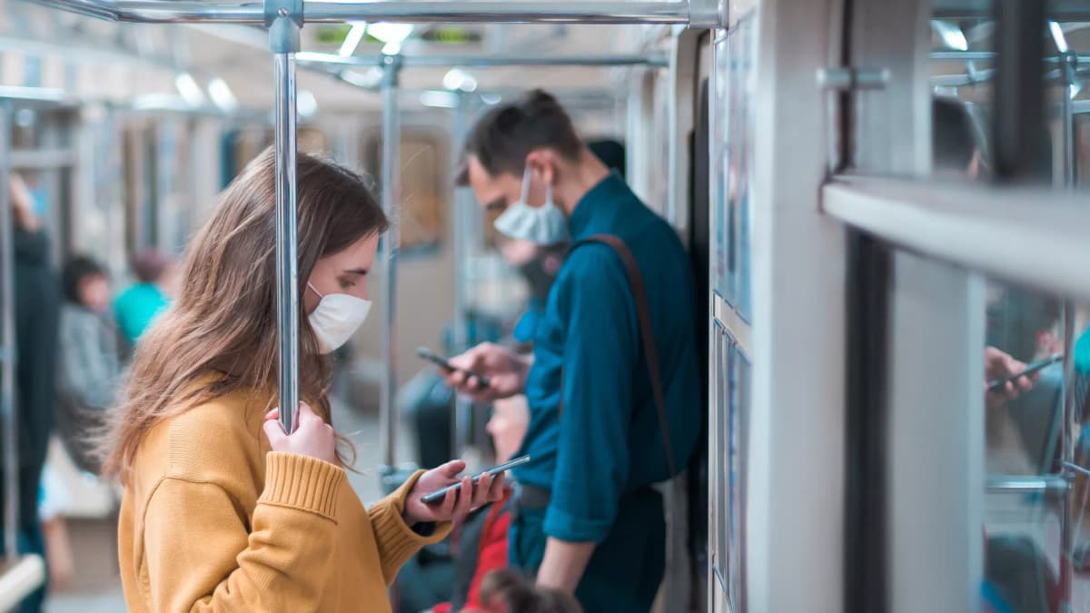 AI · 中国大学生生成式AI使用问题与心理健康风险:潜在剖面、网络结构及健康素养作为可调节资源