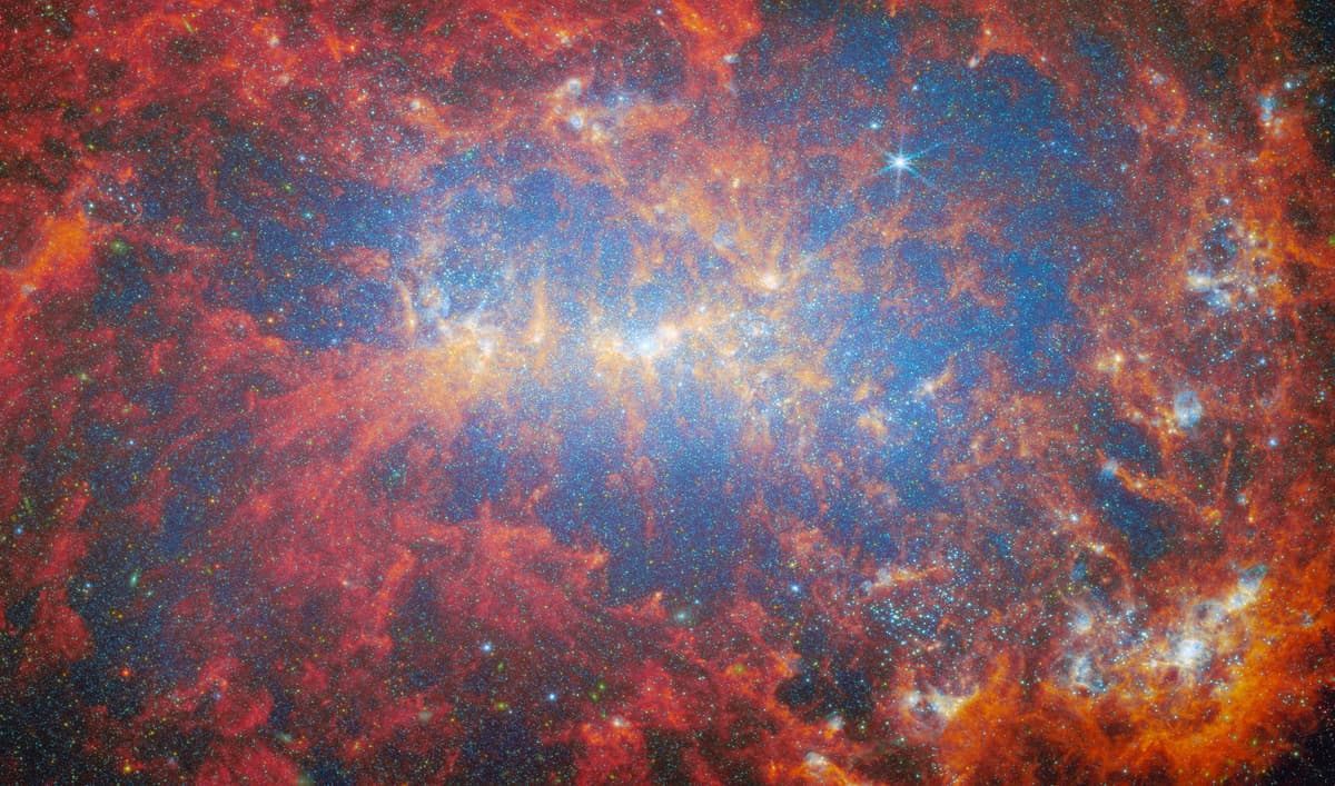 天体物理 · 原恒星喷流反馈调控中心致密分子云中星团形成效率与结构